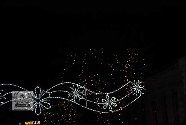 HOLIDAY_LIGHTS_FOR_2017-21_620X415