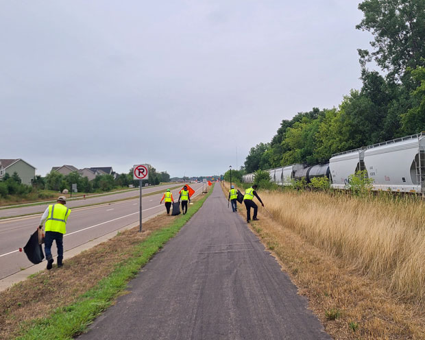 Adopt-a-highway-2_620x496