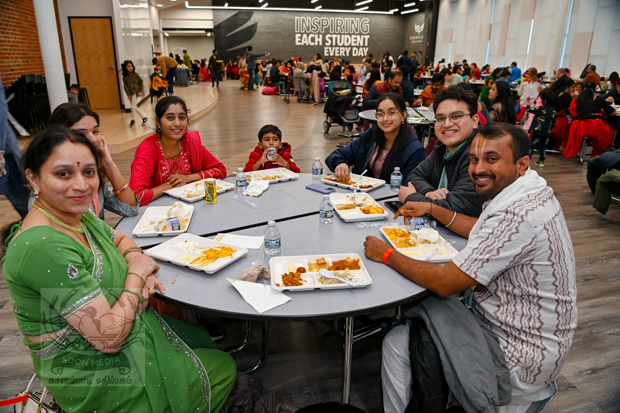 HSMN HOLI 16MAR2024 - PA0933_620X413