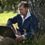 உங்கள் தொழில் வாழ்க்கை என்பது உங்கள் வாழ்க்கையின் எட்டில் ஒரு பங்கு மட்டுமே